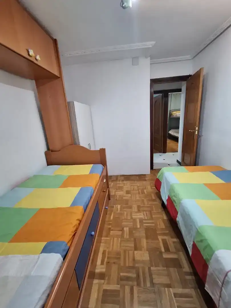 Schlafzimmer von Wohnung zur Miete in Alcorcón mit Balkon