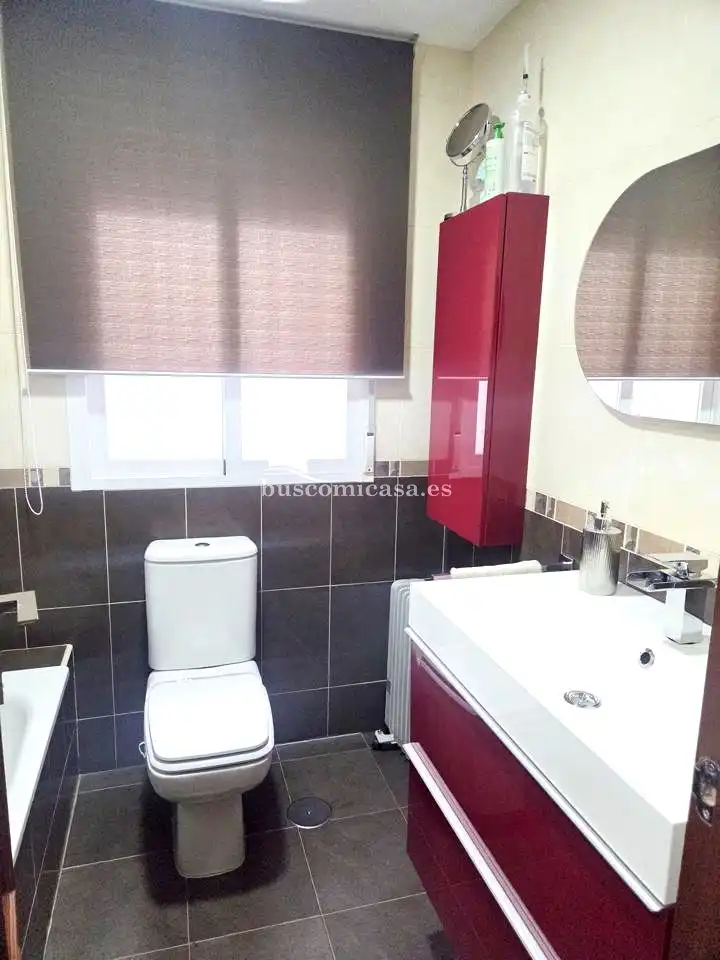 Baño de Piso en venta en Torredelcampo con Aire acondicionado, Trastero y Amueblado