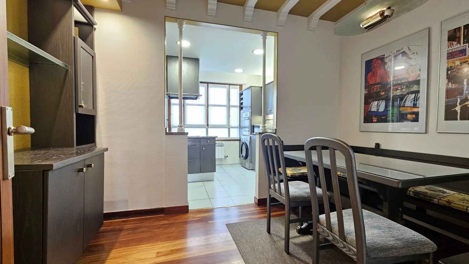 Comedor de Piso en venta en Vitoria - Gasteiz con Calefacción, Amueblado y Horno