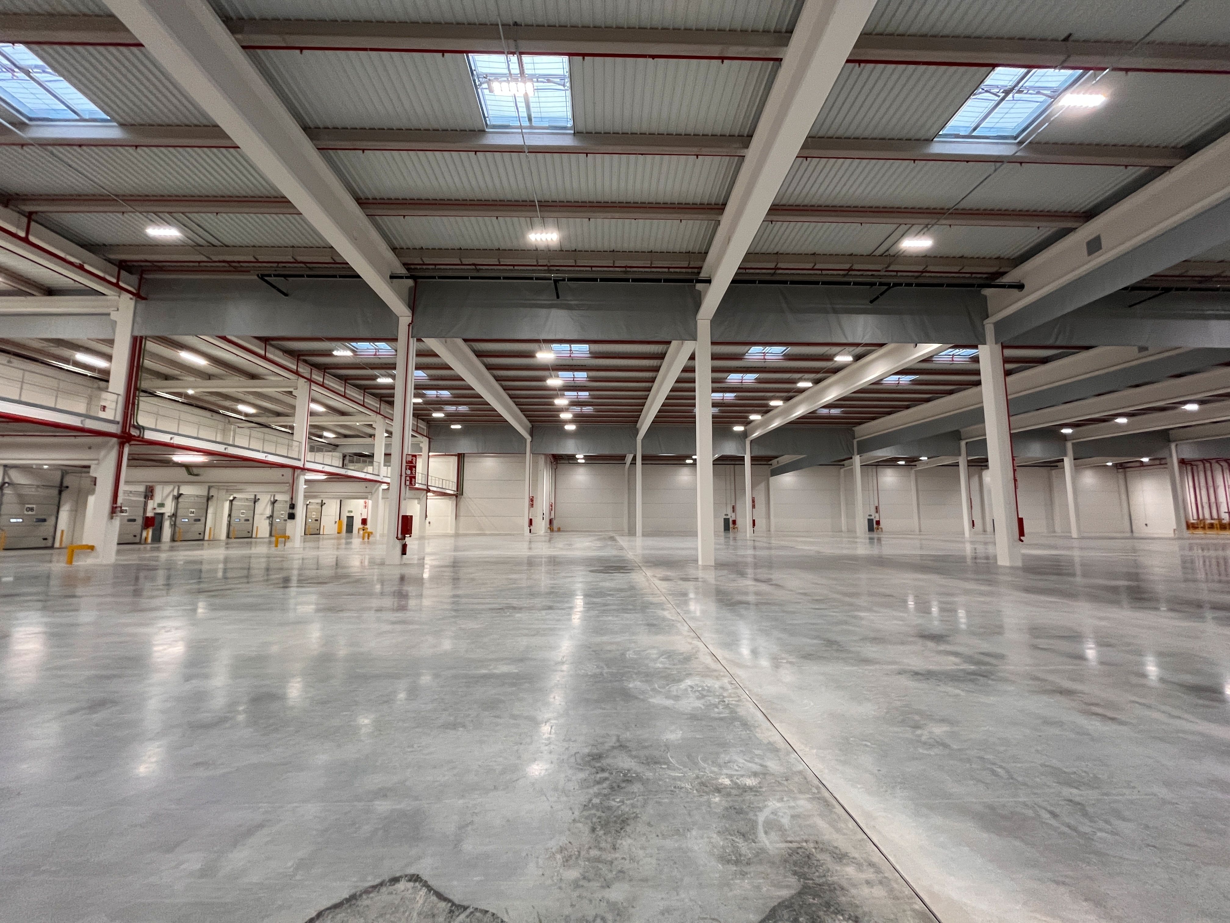 Nau industrial de lloguer a Carrer de les Borges Blanques, Caldes de Montbui