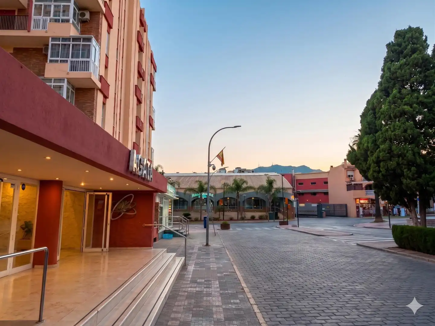 Außenansicht von Wohnung zum Verkauf in Benalmádena mit Klimaanlage, Privatgarten und Möbliert