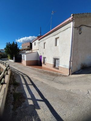 Vista exterior de Finca rústica en venda en Castilléjar amb Moblat