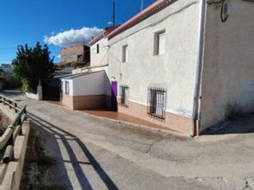 Casa rustica in vendita a Calle Baico