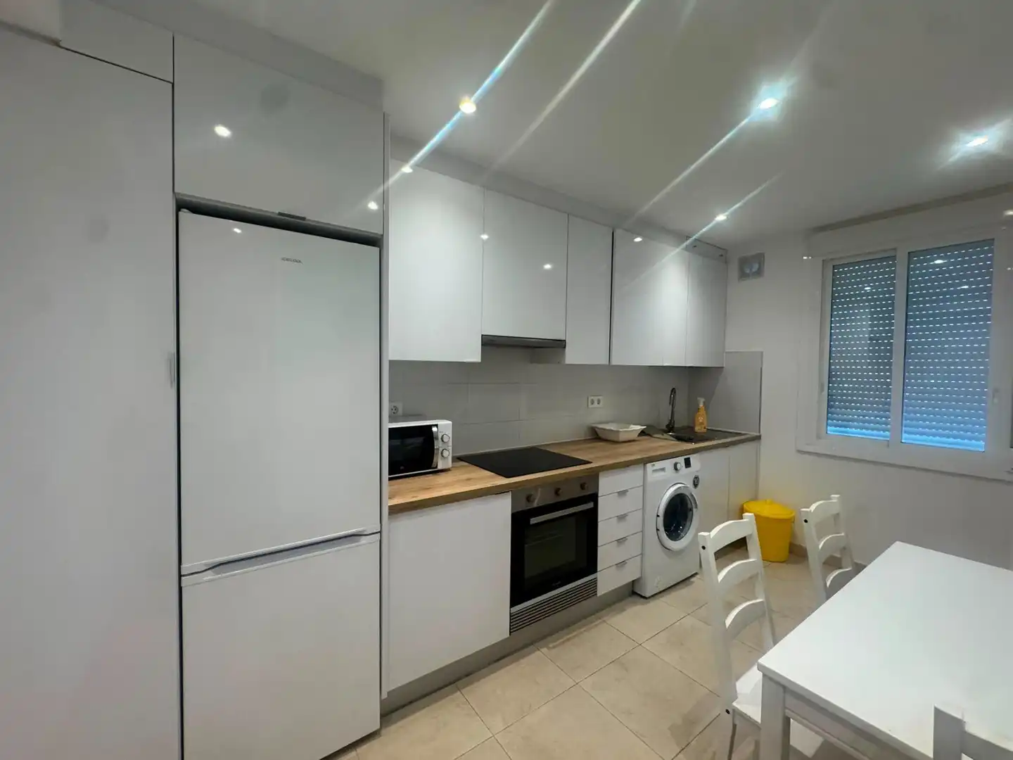Cocina de Piso de alquiler en Ourense Capital  con Calefacción, Amueblado y Balcón