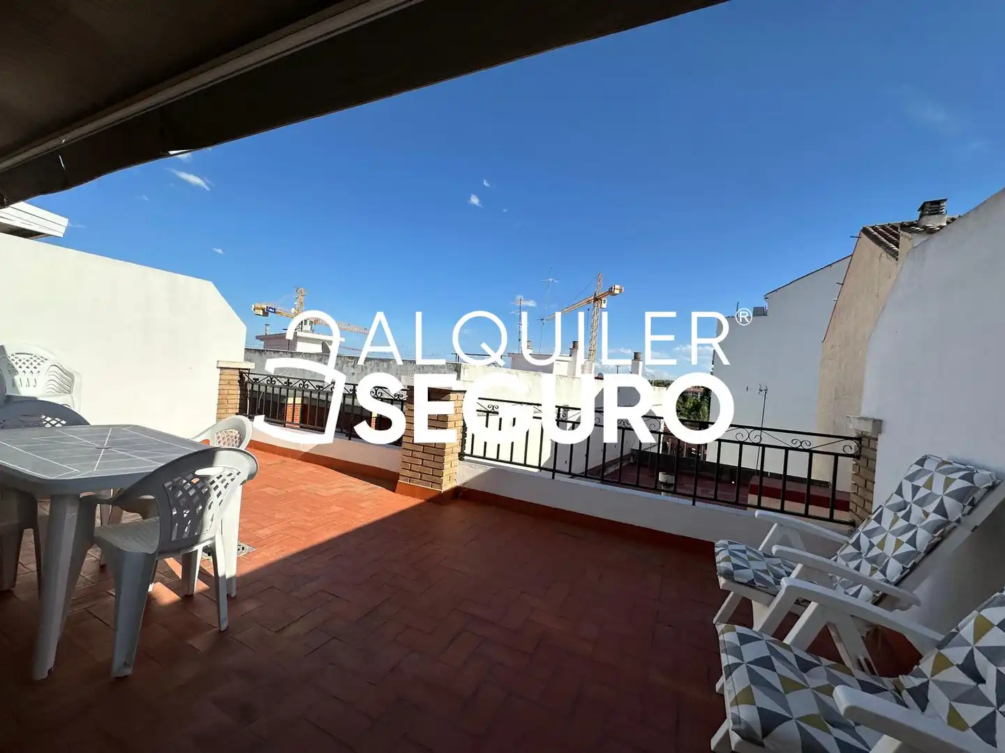 Terrace of Flat for rent in Chiva  with Air Conditioner, Terrace and Furnished