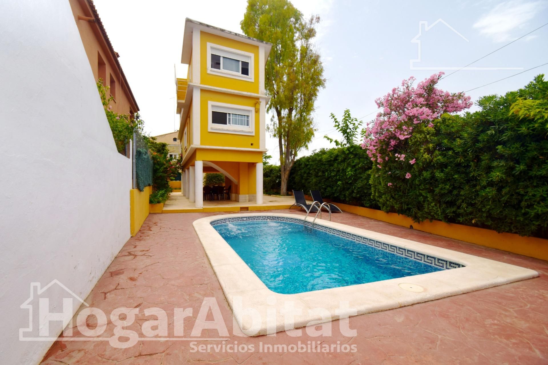 Swimming pool of House or chalet for sale in Moncada  with Air Conditioner, Heating and Private garden