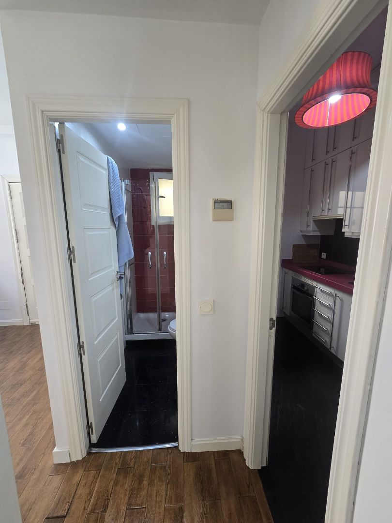 Baño de Piso en venta en  Madrid Capital con Aire acondicionado, Calefacción y Amueblado