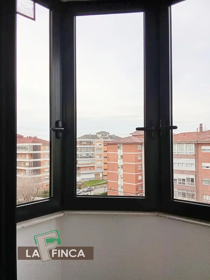 Habitación de Piso en venta en Castrillón con Calefacción, Parquet y Terraza
