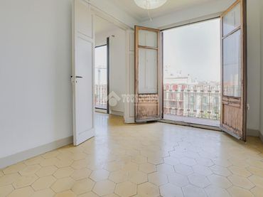 Wohnung mit Balkon zum Verkauf in Eixample