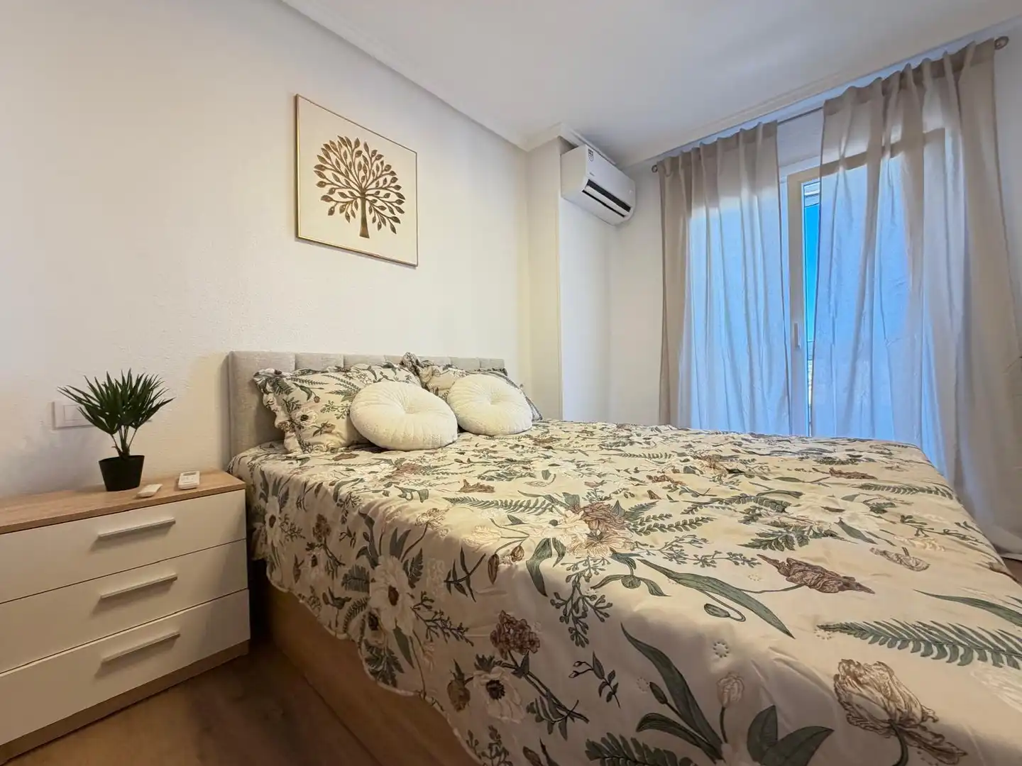 Apartment with terrace for sale in Calle VILLA MADRID, imagen 6
