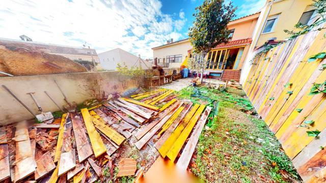 Casa adosada en Venta en Torrelaguna