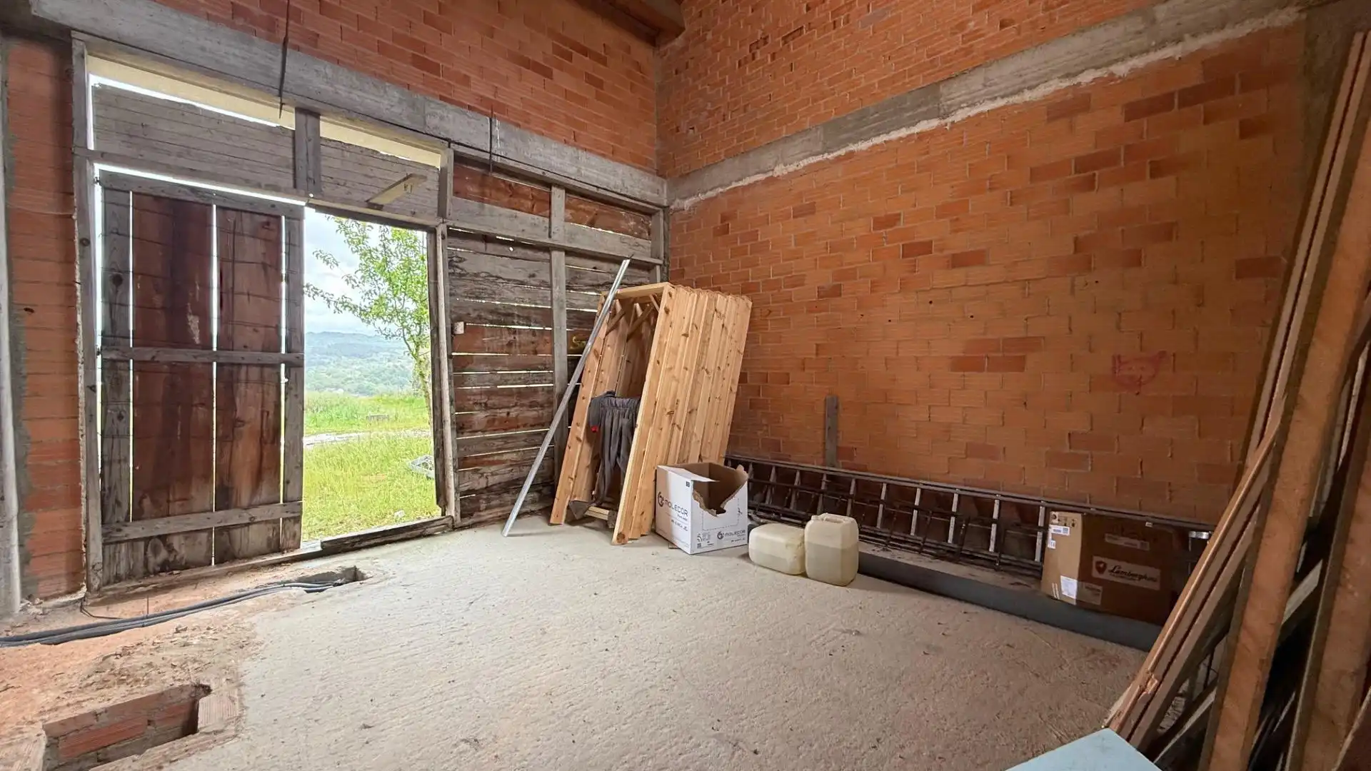 Casa adosada en venta en Allariz con Calefacción, Jardín privado y Terraza