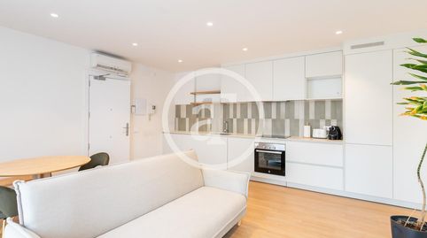 Foto 3 de Piso de alquiler en Pg. Sant Antoni, Sants, Barcelona Capital