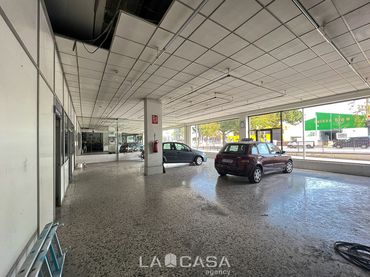 Local comercial en venda a Avinguda de la Constitució