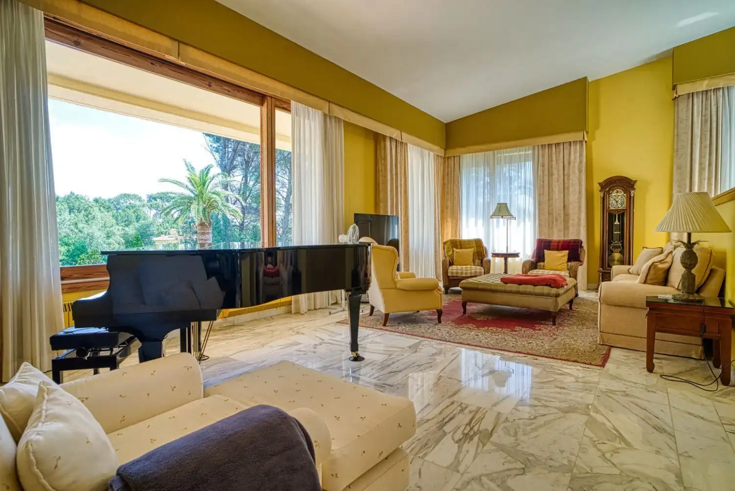 Sala d'estar de Casa o xalet en venda en  Palma de Mallorca amb Aire condicionat, Calefacció i Jardí privat