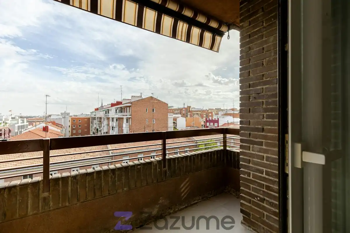Flat with terrace to rent in Calle de Martínez Izquierdo, imagen 3