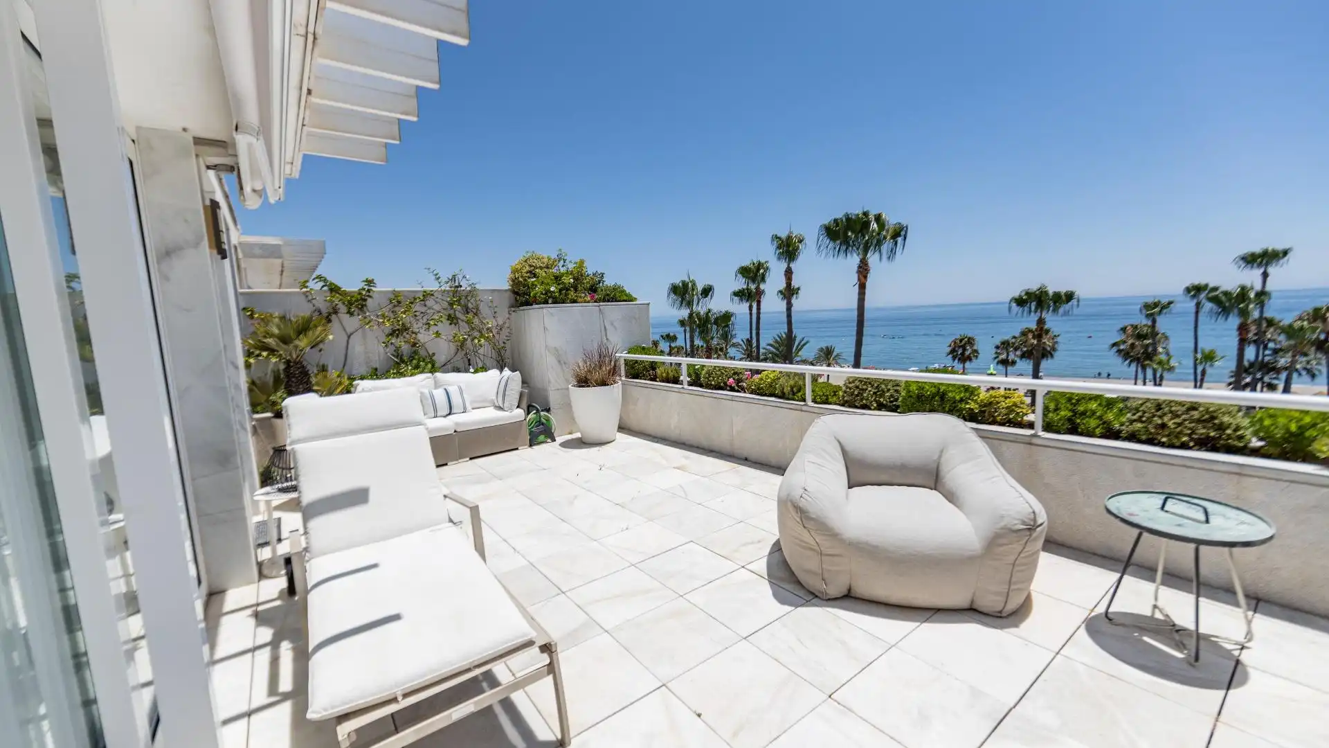 Ático en venta en Puerto Banús