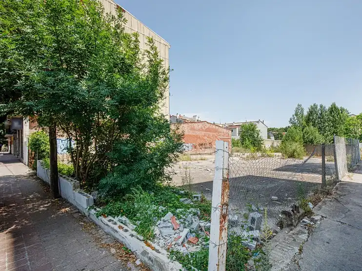 Residential land for sale in Avinguda de Santa Coloma 31, imagen 7