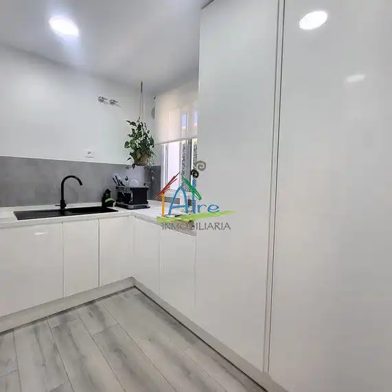 Cocina de Casa adosada en venta en Almonte con Aire acondicionado, Calefacción y Jardín privado