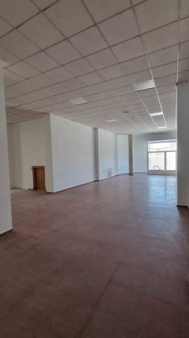 Local comercial en Alquiler en Avenida de Navarra, 9 en El Castillo