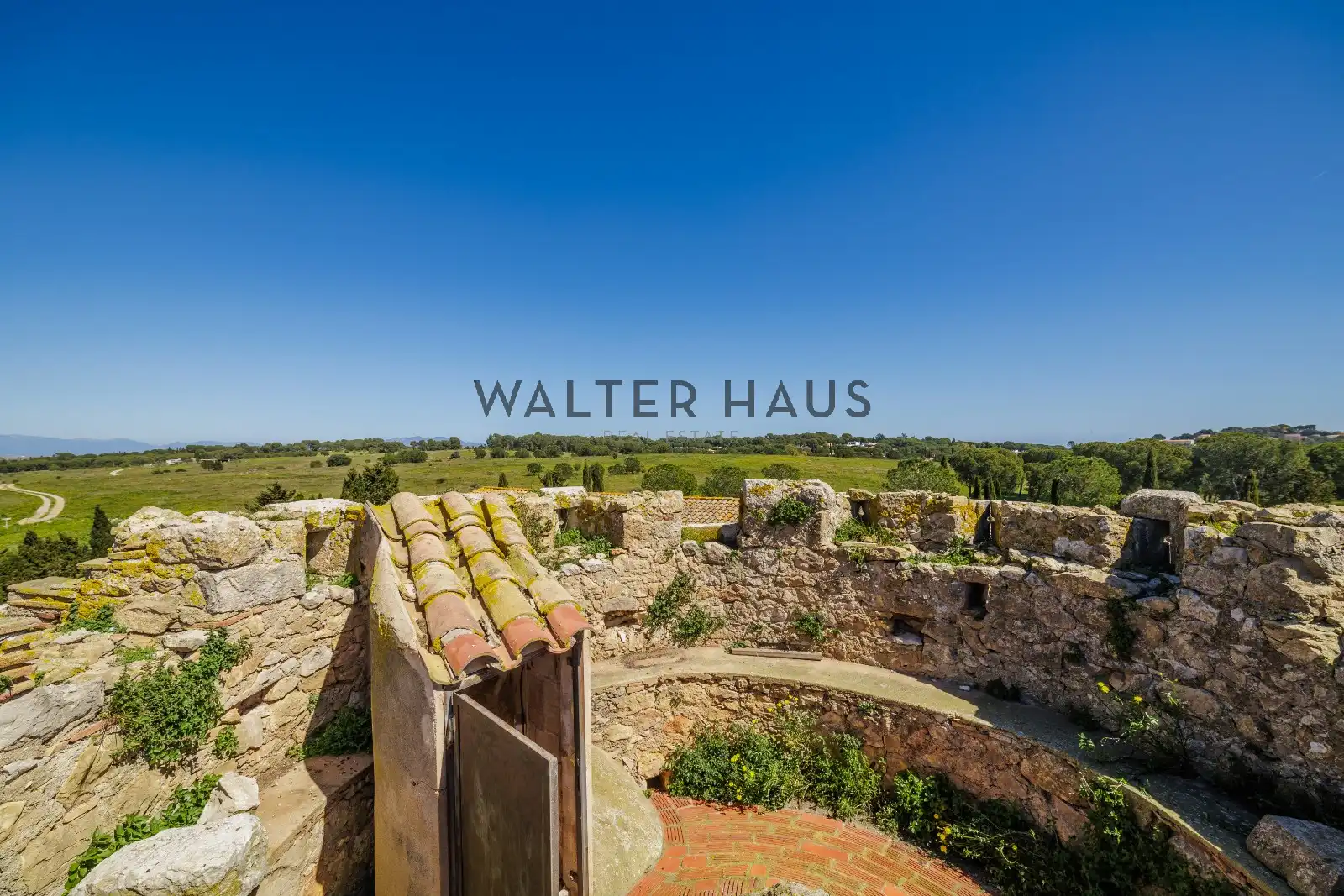 Exterior view of Country homes for sale in L'Escala  with Heating, Private garden and Terrace