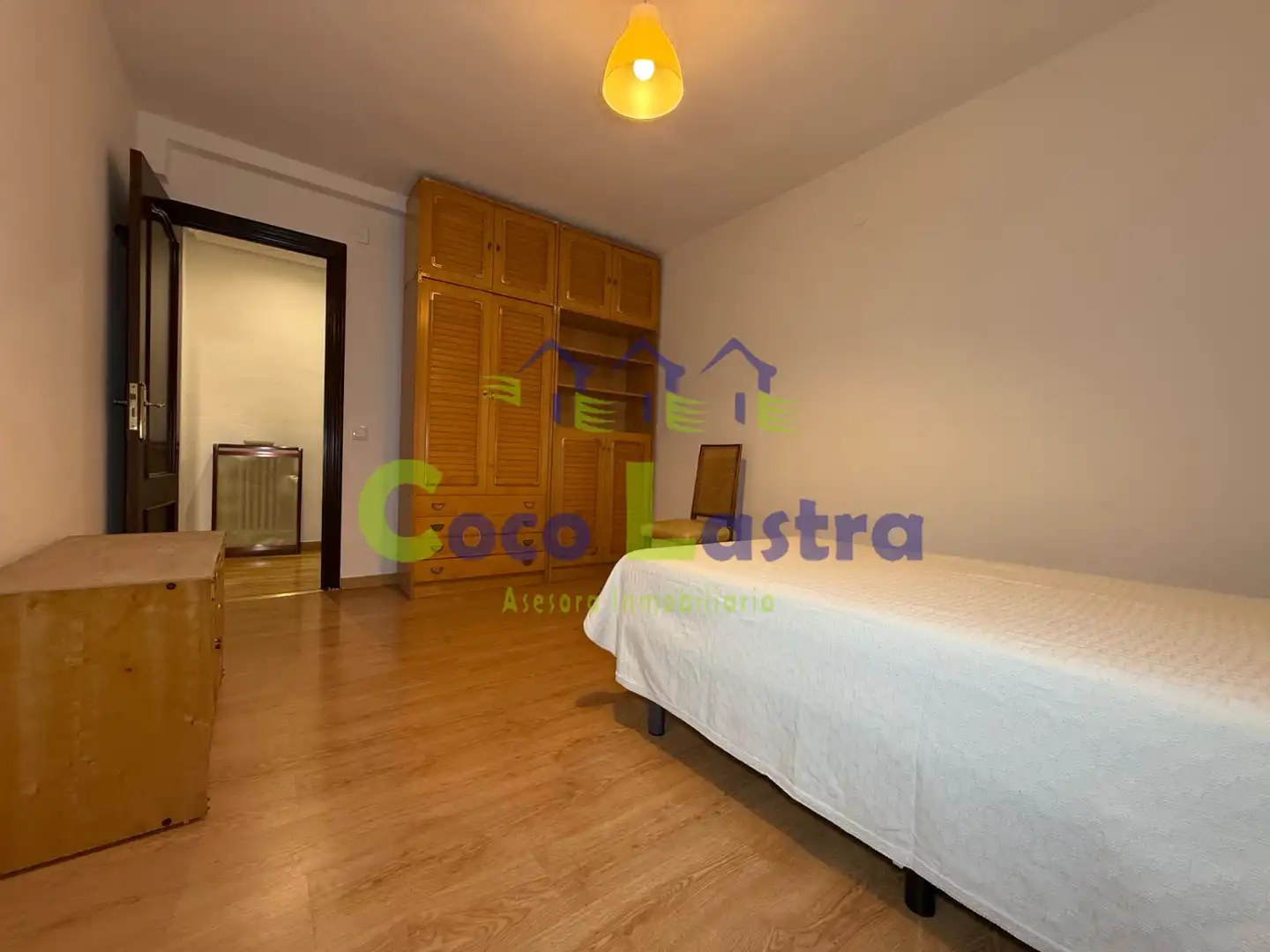 Bedroom of Flat for rent in Salamanca  with Heating, Parquet flooring and Furnished