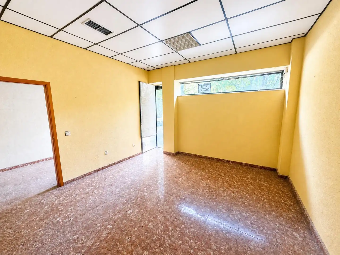 Local en venta en Jaén