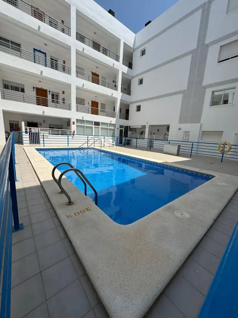 Piscina de Apartamento en venta en Almoradí con Aire acondicionado, Amueblado y Piscina comunitaria