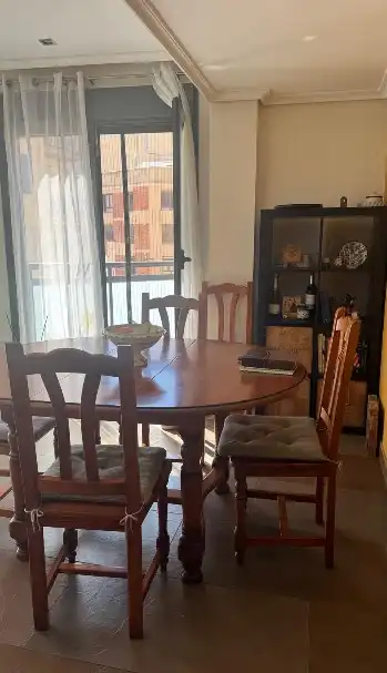 Menjador de Pis en venda en Castellón de la Plana / Castelló de la Plana amb Moblat i Balcó
