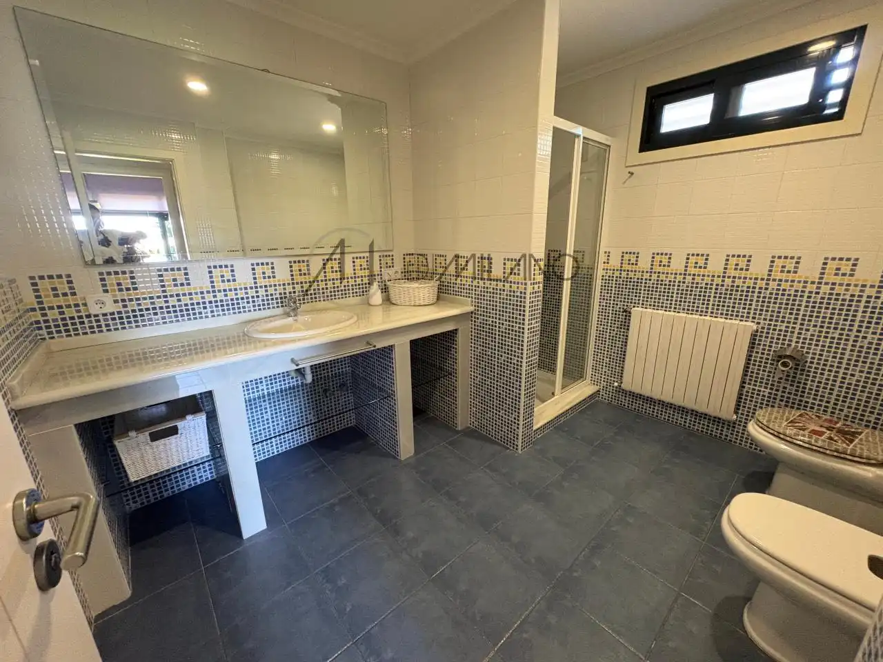 Baño de Casa o chalet en venta en Poio con Calefacción, Jardín privado y Parquet