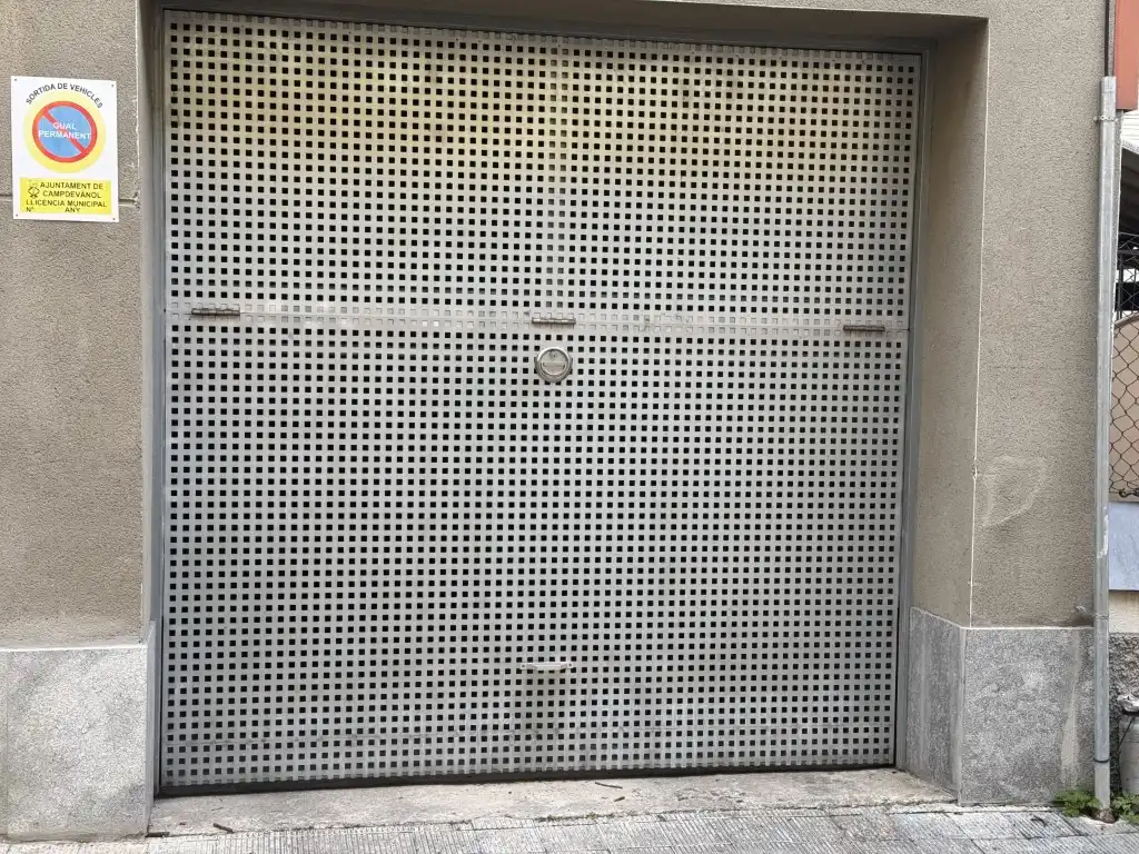 Garaje en venta en Campdevànol