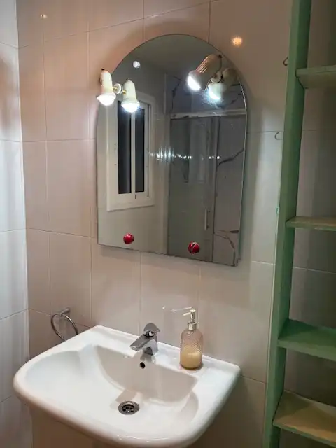 Badezimmer von Wohnung zum Verkauf in Barcelona mit Abstellraum und Alarm