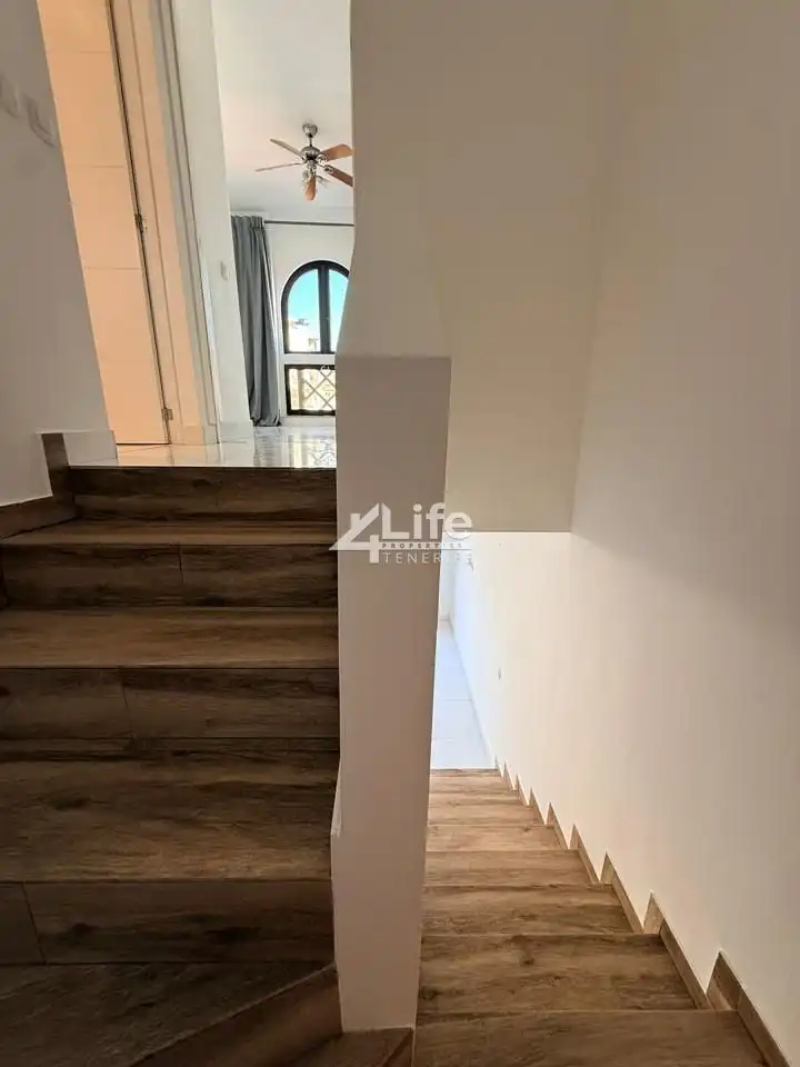 Dúplex en venta en Adeje con Terraza
