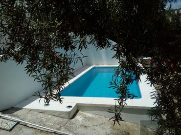 Casa con piscina en venta en Iznájar