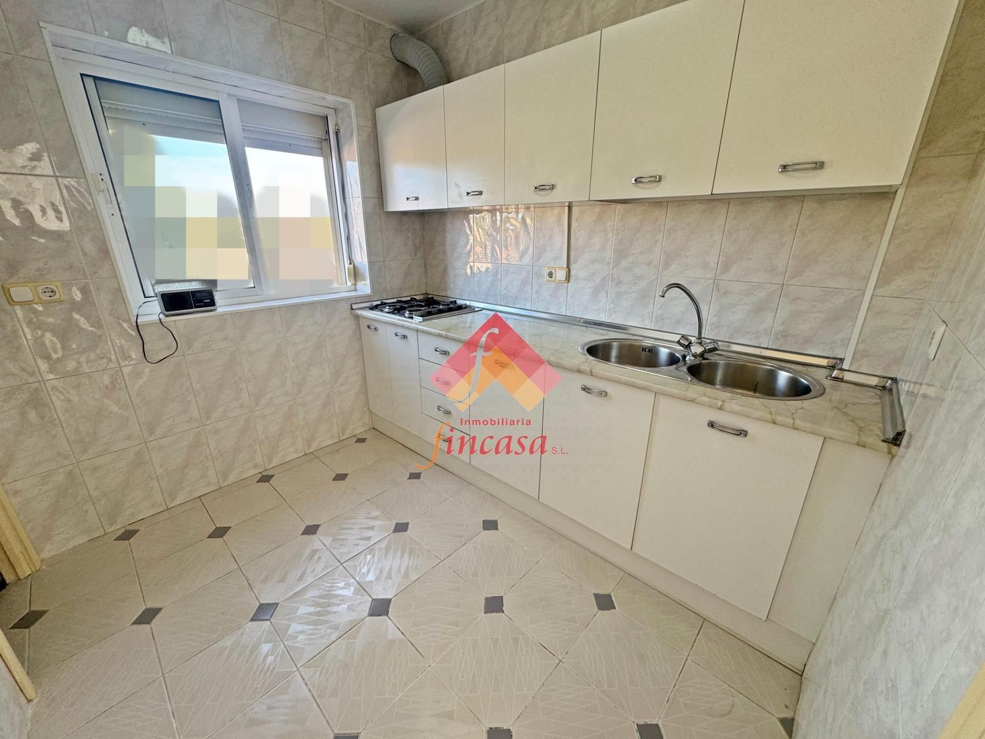 Kitchen of Flat for sale in Ronda  with Balcony