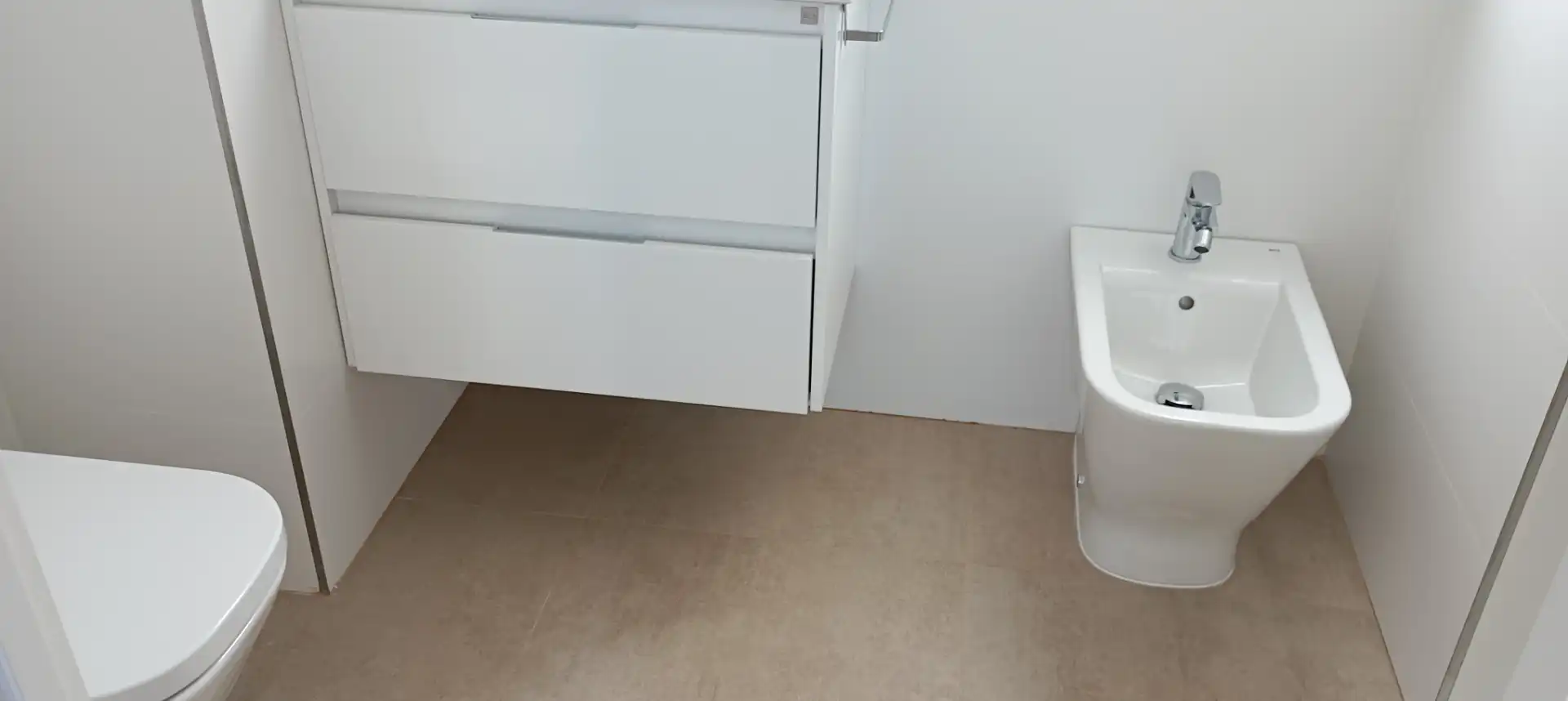 Baño de Piso de alquiler en Cartagena con Aire acondicionado, Calefacción y Parquet
