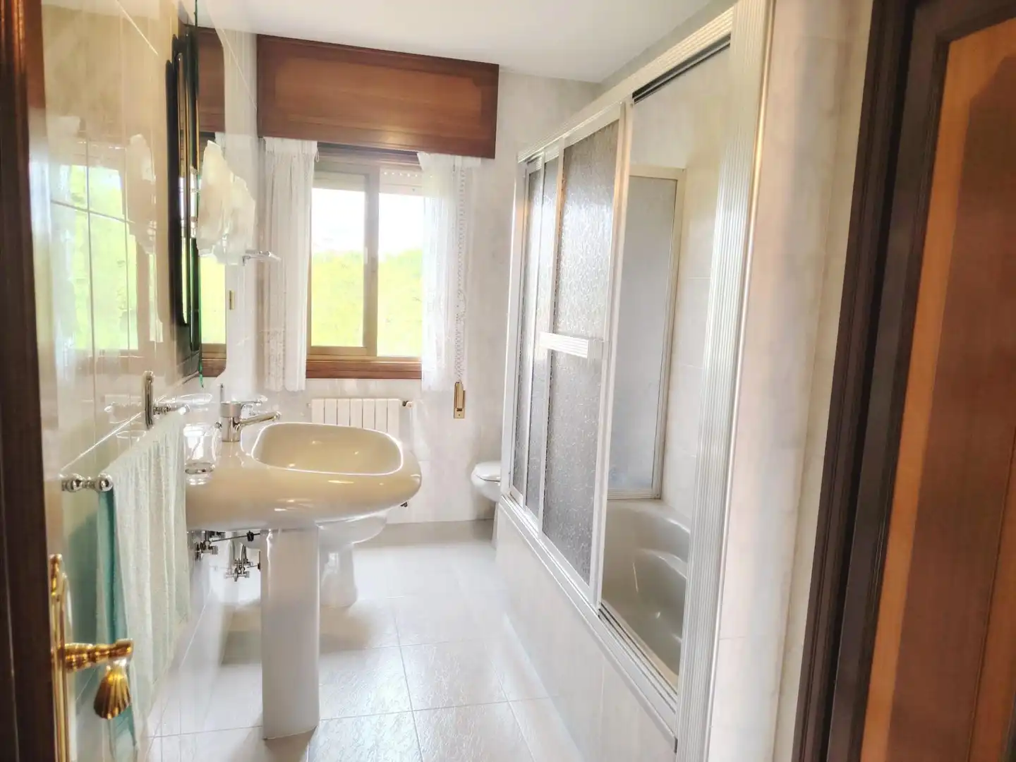 Baño de Casa o chalet en venta en Vigo  con Calefacción, Terraza y Balcón