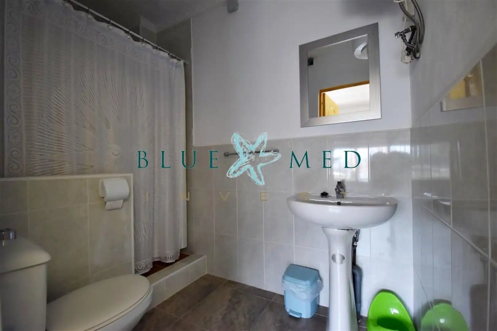 Badezimmer von Geschaftsraum zum Verkauf in Mazarrón mit Klimaanlage