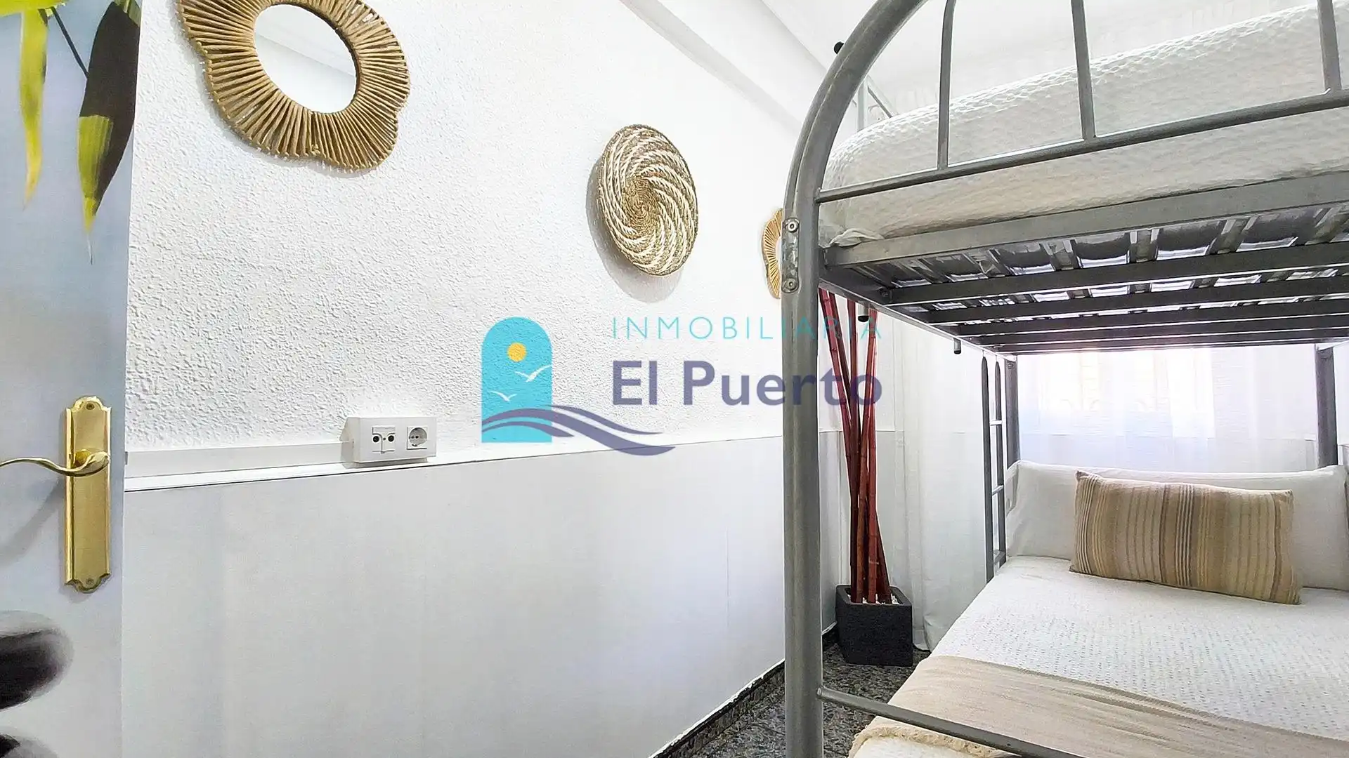 Habitación de Apartamento en venta en Águilas con Aire acondicionado y Amueblado
