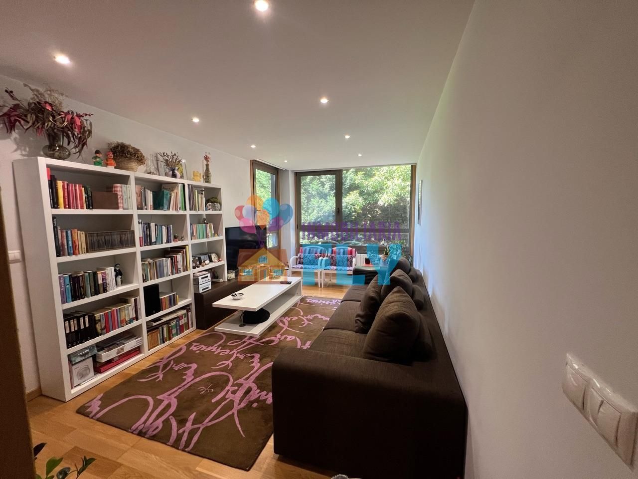 Sala de estar de Apartamento en venta en Vigo  con Calefacción, Parquet y Trastero