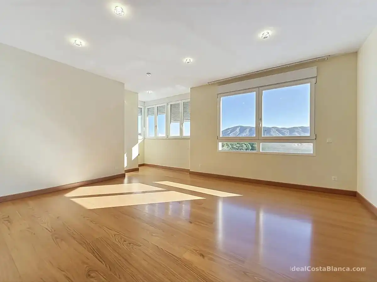 Sala d'estar de Apartament en venda en Pueblo - Urbanizaciones