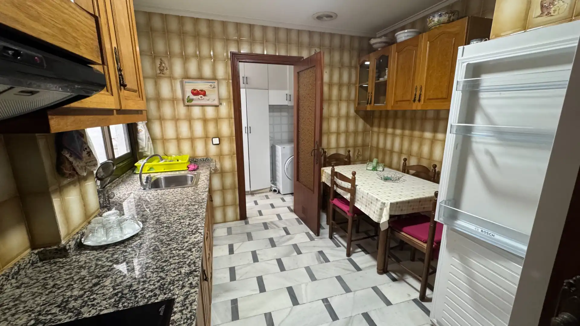 Cocina de Piso en venta en Dolores con Amueblado, Horno y Lavadora