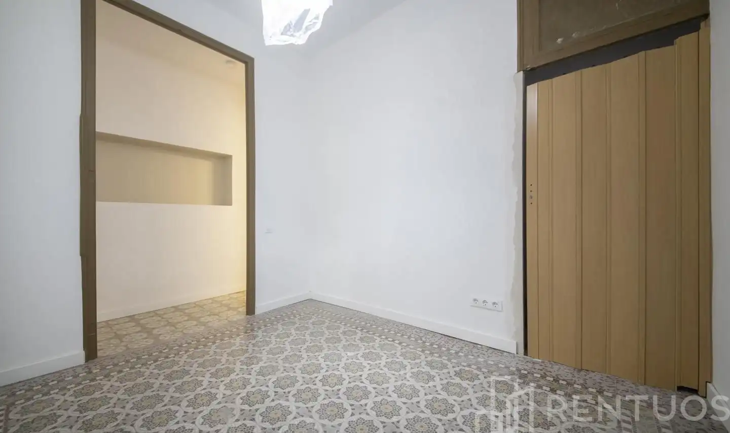 Local de alquiler en calle de Sant Pere Màrtir, Vila de Gràcia