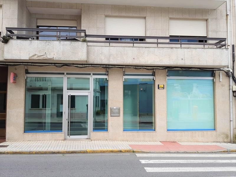 Vista exterior de Local en venda en Vilagarcía de Arousa