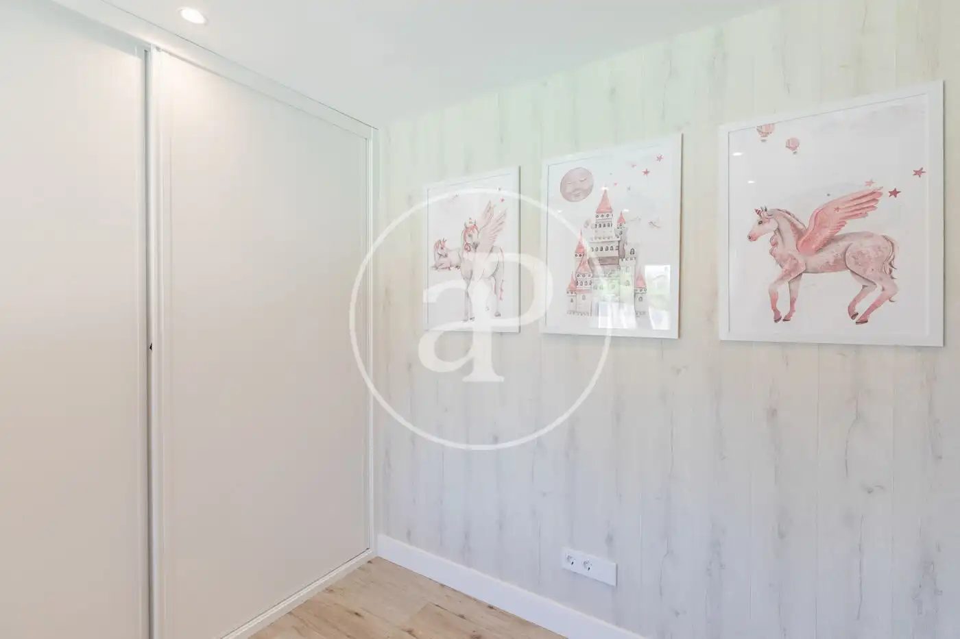 Schlafzimmer von Haus oder Chalet zum Verkauf in Pozuelo de Alarcón mit Klimaanlage, Heizung und Privatgarten