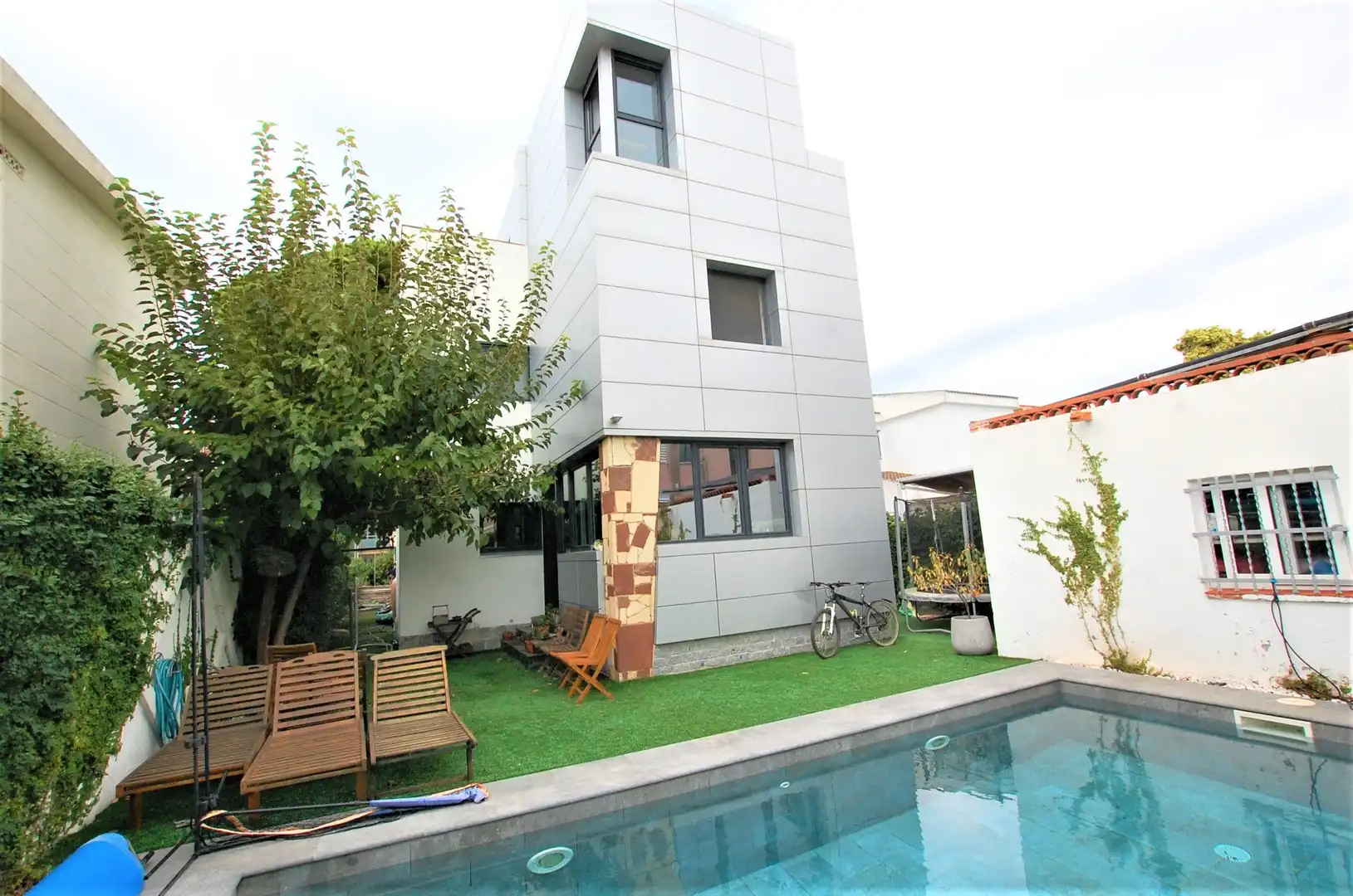 Exterior view of Houses for sale in Castelldefels  with Air Conditioner, Heating and Private garden