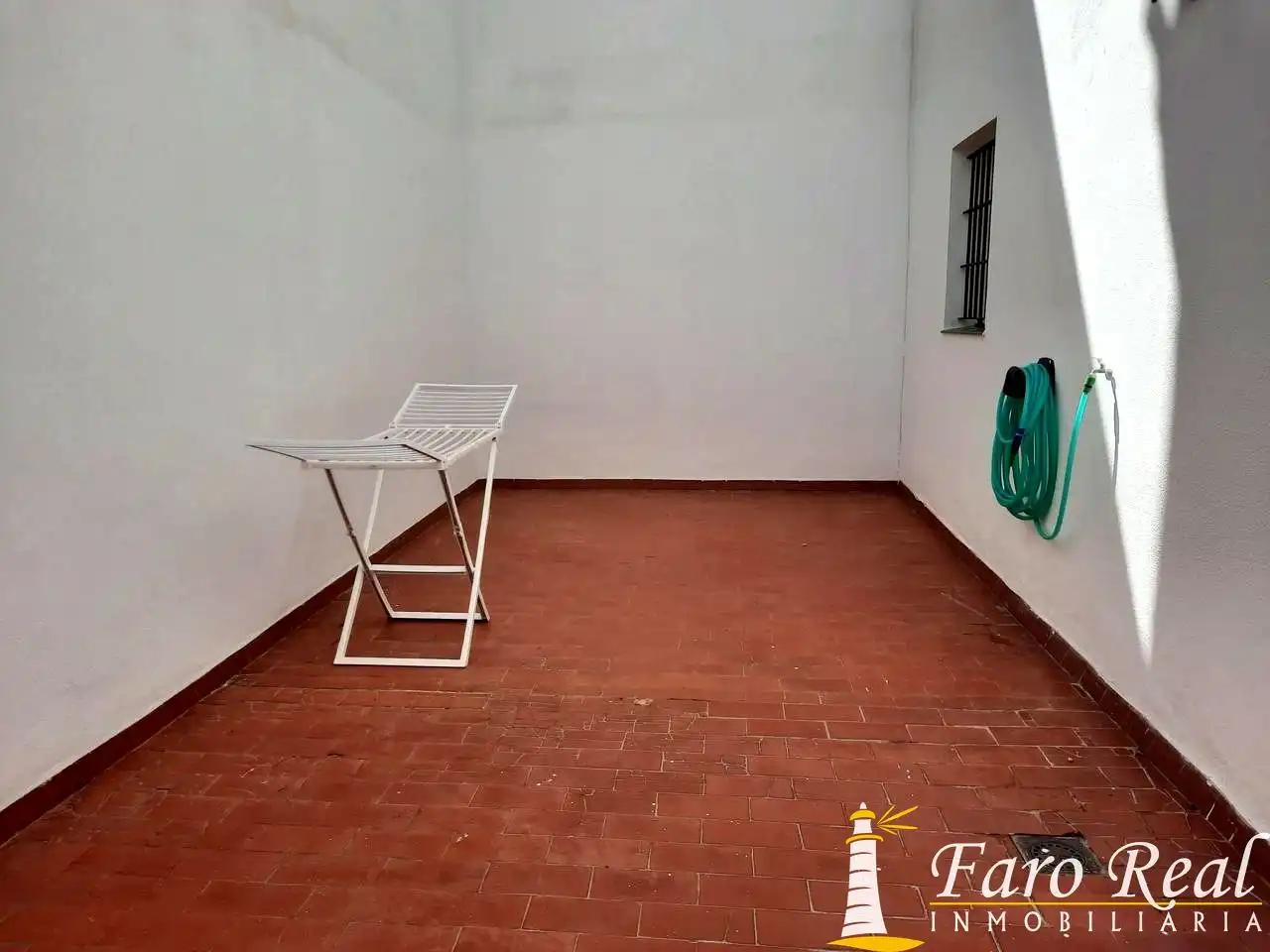 Terrassa de Casa adosada de lloguer en Sanlúcar de Barrameda amb Jardí privat i Moblat