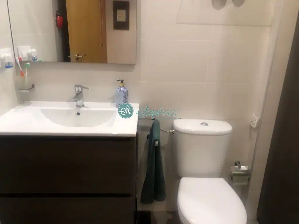 Badezimmer von Wohnung zum Verkauf in Segovia mit Heizung, Terrasse und Abstellraum