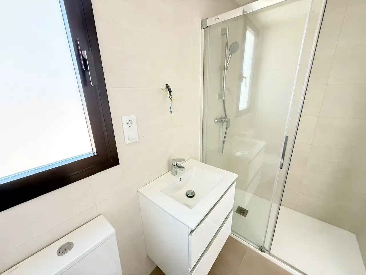 Baño de Ático en venta en Torrox con Aire acondicionado, Calefacción y Trastero