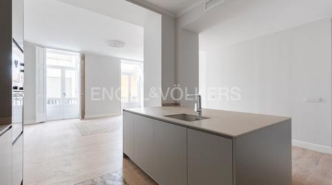 Foto 3 de Apartament en venda a El Mercat,  Valencia Capital